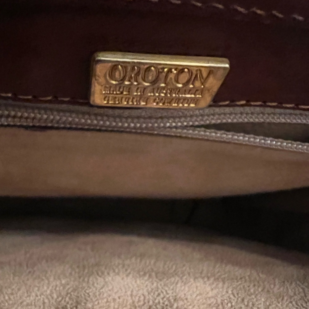 Vintage Oroton Leather Crossbody Satchel – Made in Australia - Picture 7 of 9